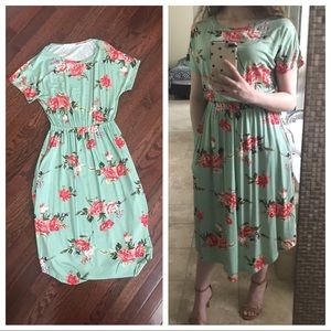 EUC Mint Midi Dress by Neesee’s Dresses Boutique